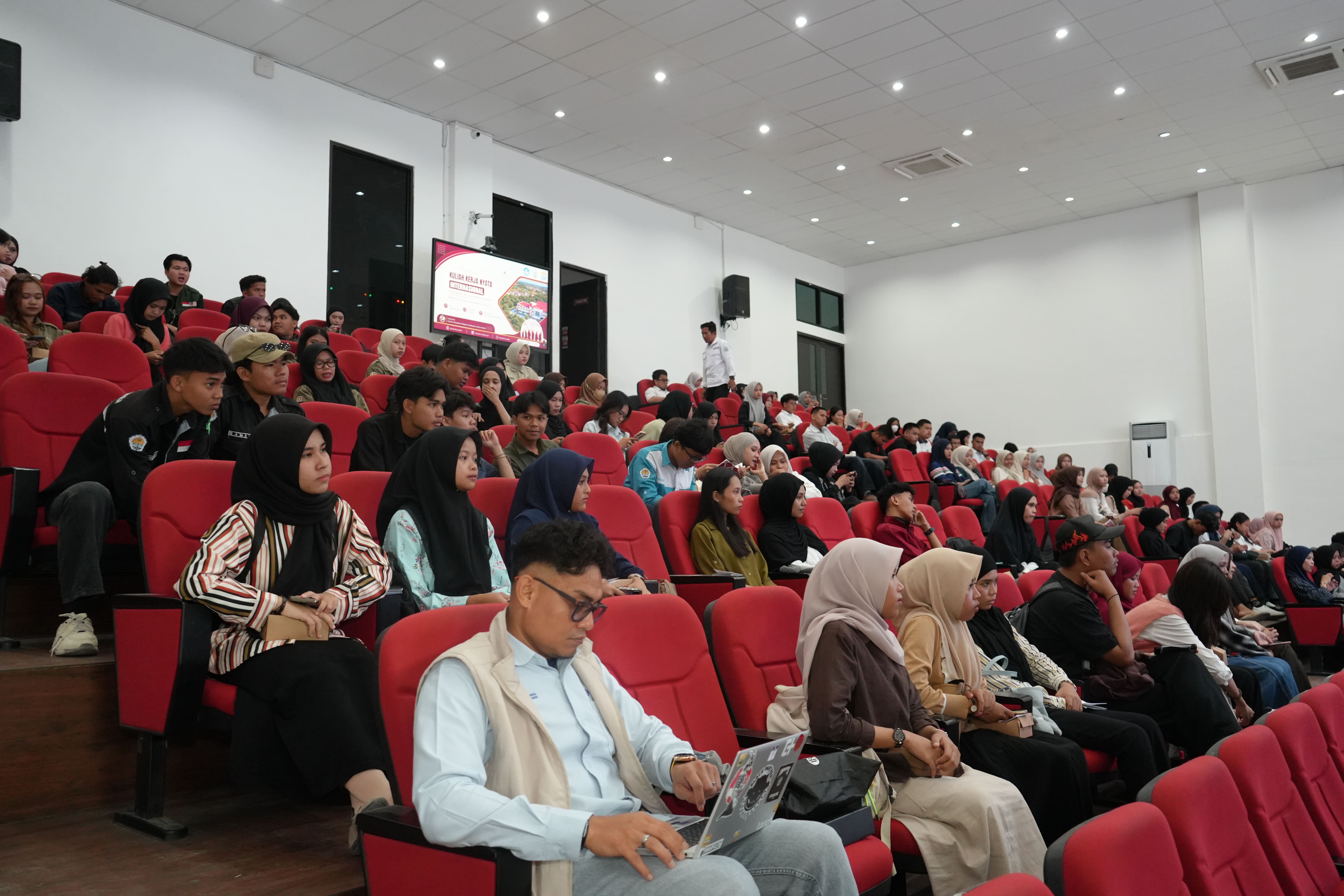 Bagian Akademik Unsulbar Selenggarakan Sosialisasi KKN Internasional 2026