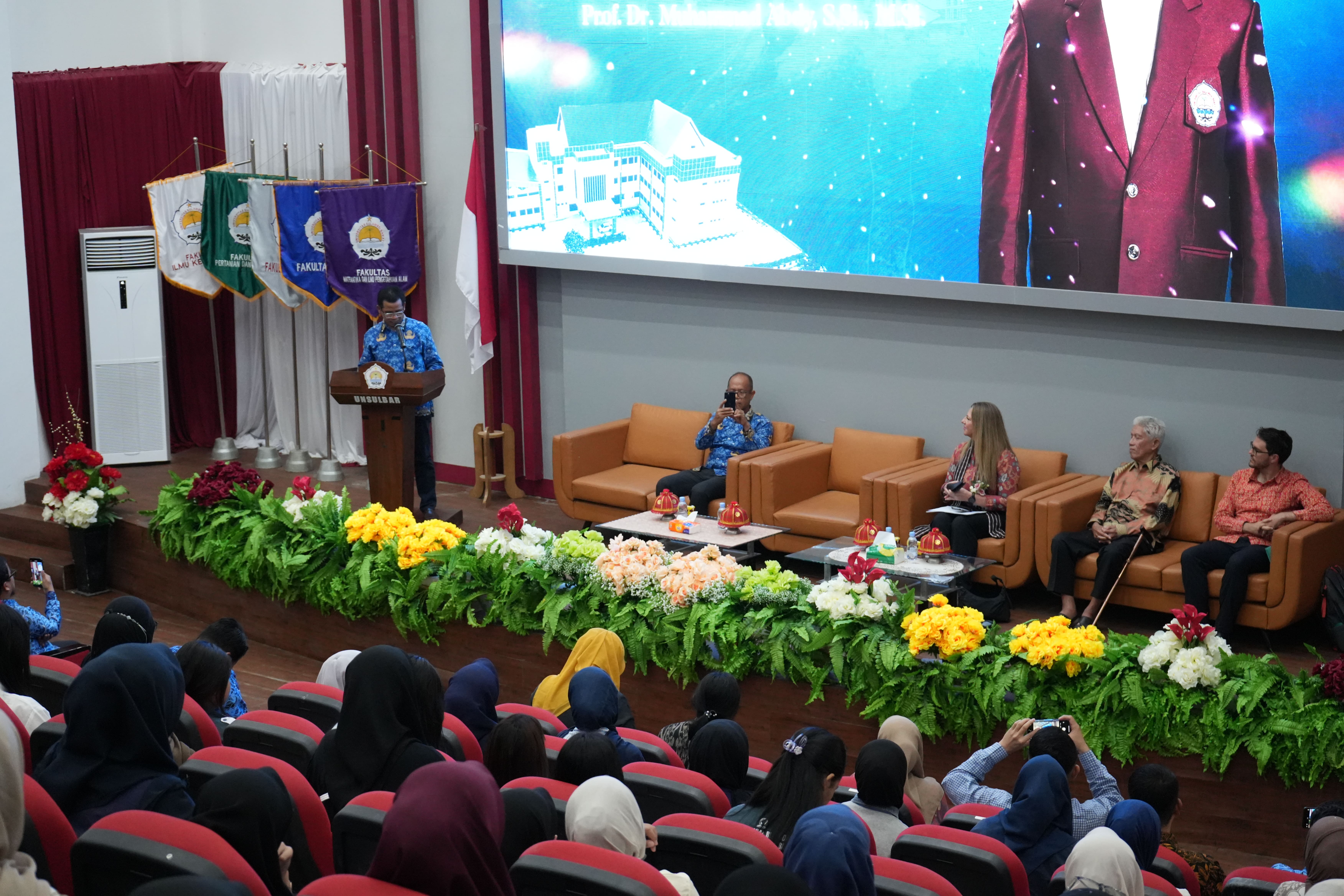 International Academic Exposure 2026, Unsulbar Hadirkan Konsul Jenderal Australia dalam Kuliah Umum Hubungan Bilateral Indonesia-Australia dan Peluang Studi Di Australia
