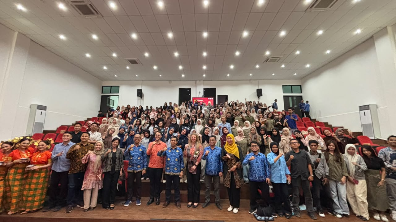 International Academic Exposure 2026, Unsulbar Hadirkan Konsul Jenderal Australia dalam Kuliah Umum Hubungan Bilateral Indonesia-Australia dan Peluang Studi Di Australia